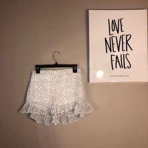 Lined Poka Dot Short!